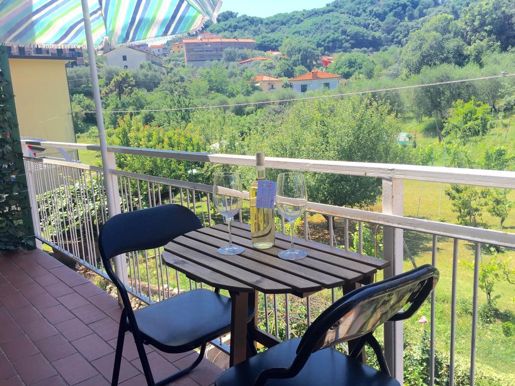 Appartamento Un Giorno Di Sole Lerici Luaran gambar