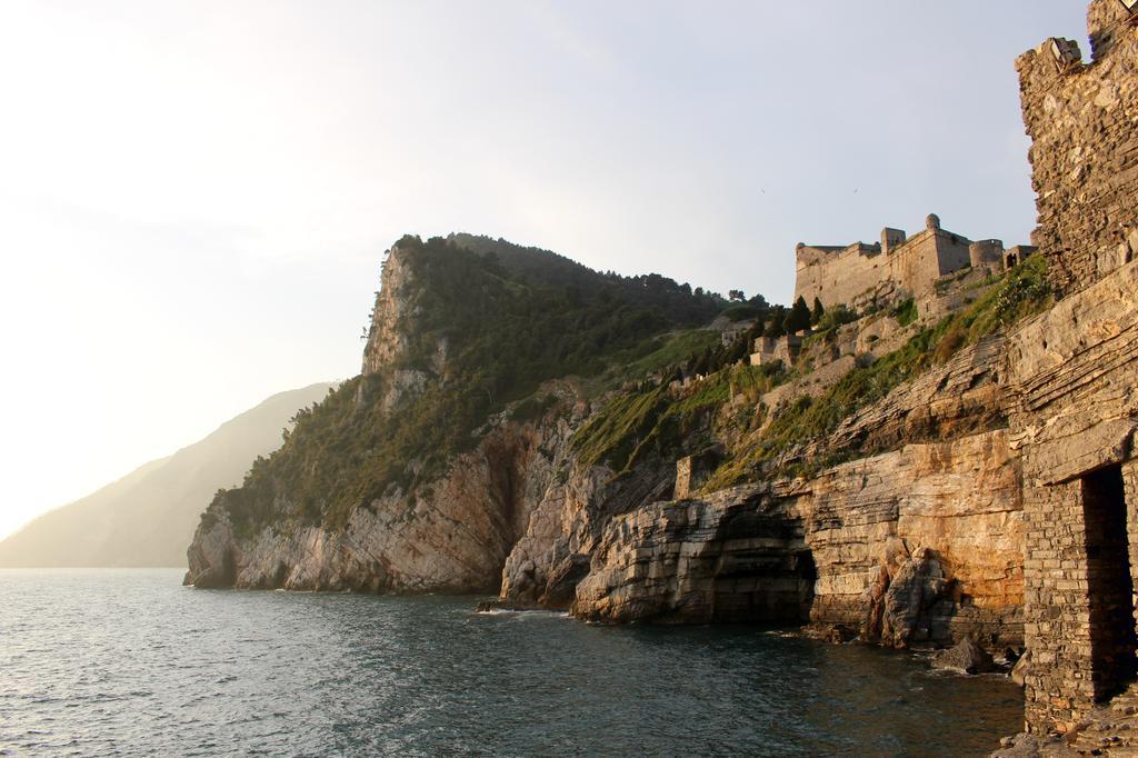 Appartamento Un Giorno Di Sole Lerici Luaran gambar